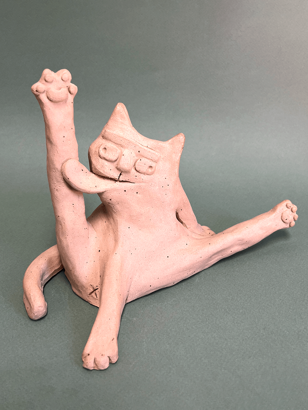 החתולה ז'אוול - פסל קרמיקה